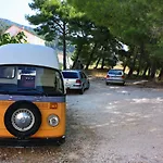 With A Parking Space Bol, Brac - 5640