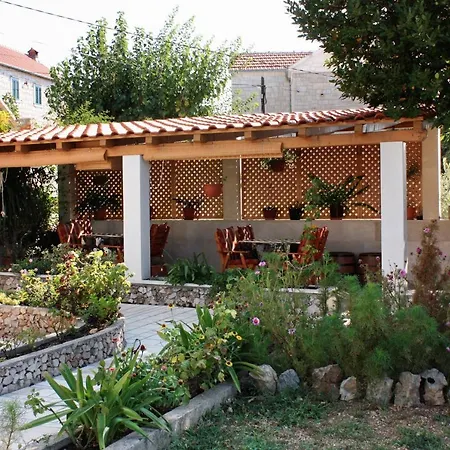 With A Parking Space Bol, Brac - 5640 * Bol