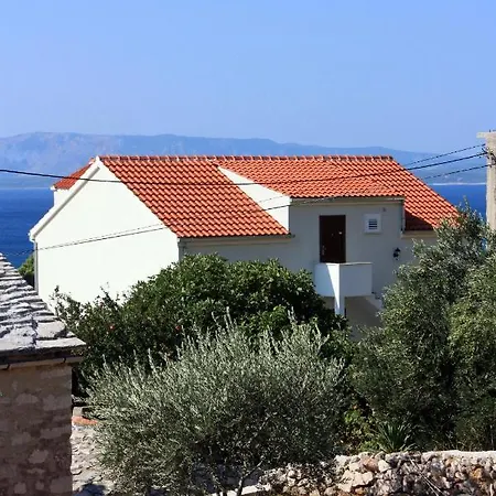Διαμέρισμα With A Parking Space Bol, Brac - 5640