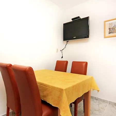 With A Parking Space Bol, Brac - 5640 Διαμέρισμα