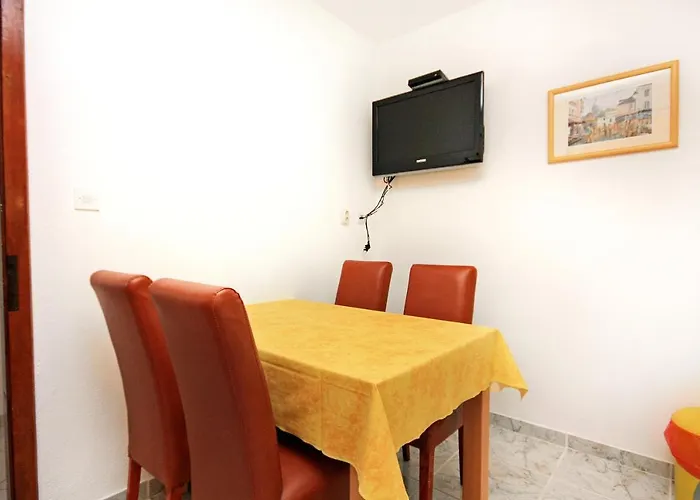 With A Parking Space Bol, Brac - 5640 Apartman