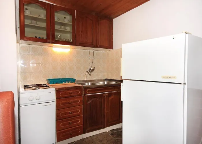 Apartman With A Parking Space Bol, Brac - 5640 Bol